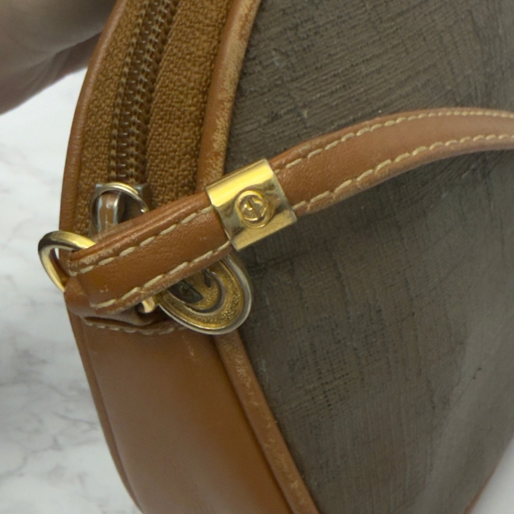 Vintage Gucci 007-89-0094‎ Monogram Crossbody Bag – Brown & Tan Leather Trim - Picture 8 of 16
